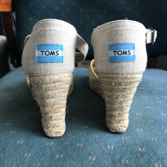🎉2/$30 SALE🎉 TOMS Wedge Espadrilles - 7 - Picture 3 of 6